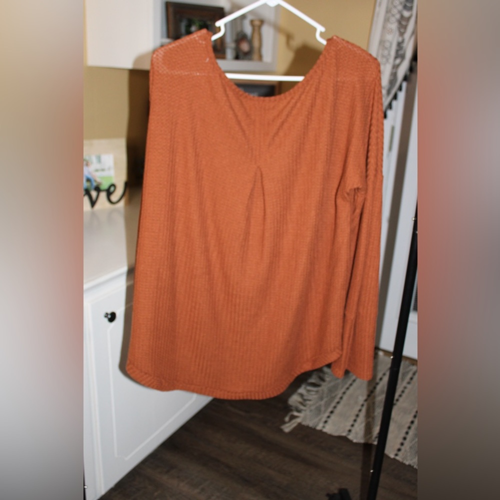 Rust Ribbed Long Sleeve Top 🍂 - Picture 2 of 3